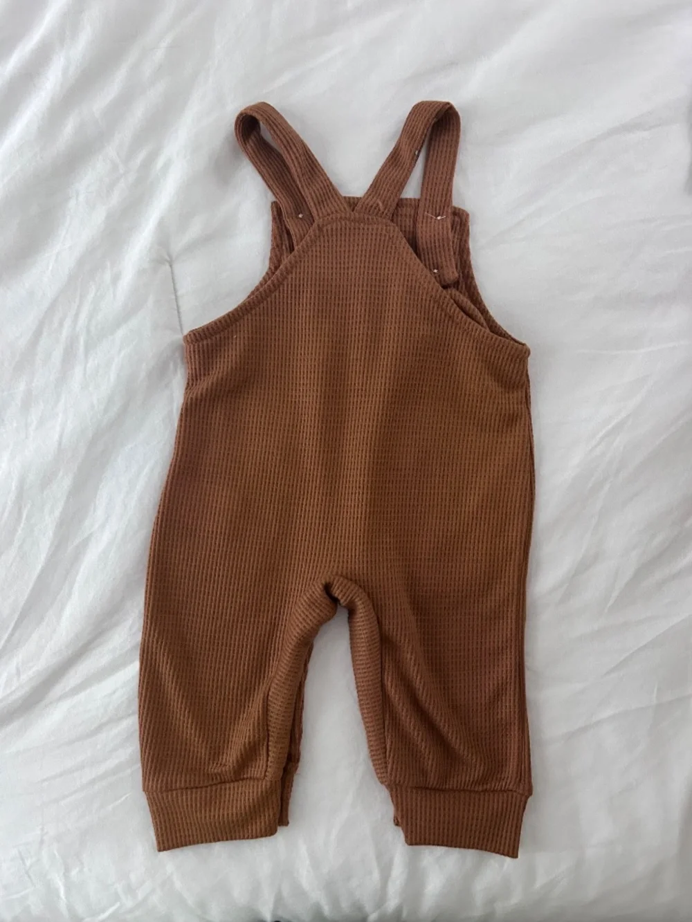 New Never Worn 3 piece bear overall set 3-6 months